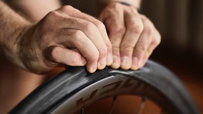 Bontrager Reifen Bontrager R3 Hard-Case Lite 700x25C TLR Produktbild 4